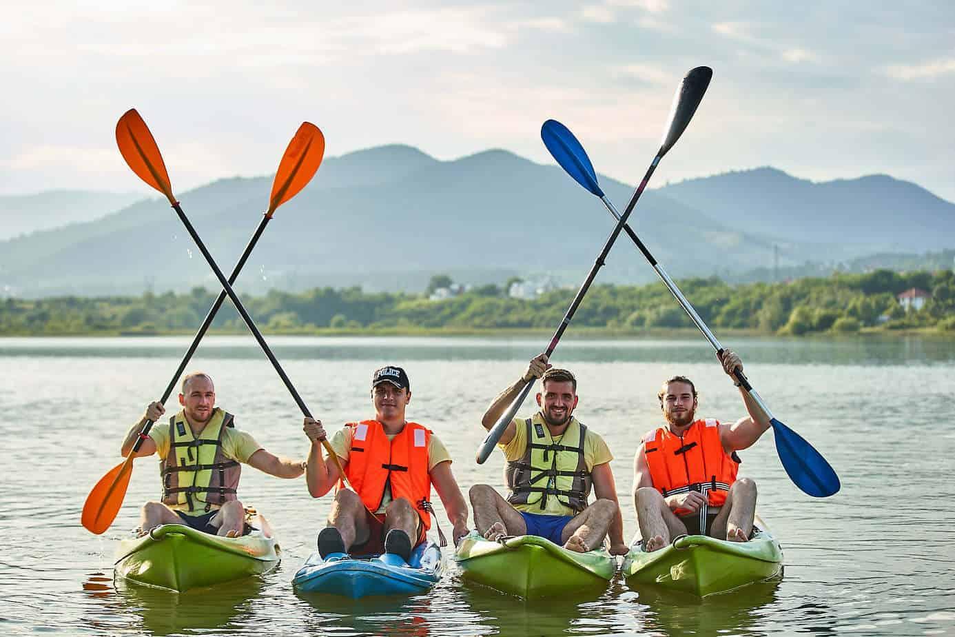 La Caiace pe Lacul Bâtca Doamnei